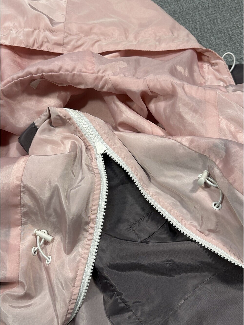 Maurices Colorblock Size M Windbreaker Jacket Pink White Gray Hooded Full Zip - Picture 9 of 14